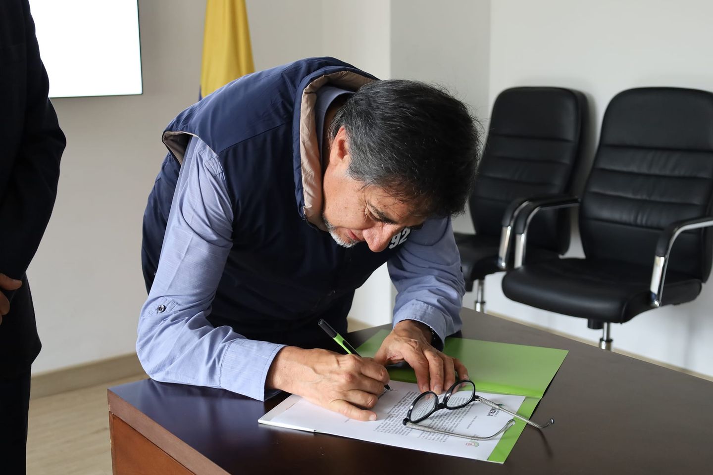 Agencia Nacional de Mineria y Servicio Geologico Colombiano firman convenio clave para la transicion energetica y el desarrollo sostenible.