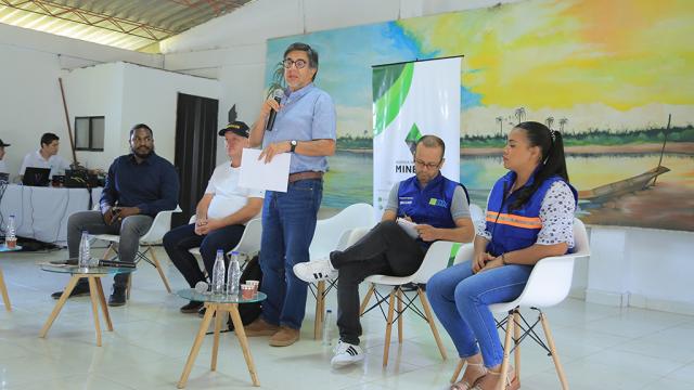 mesa de diálogo en El Carmen de Atrato 14